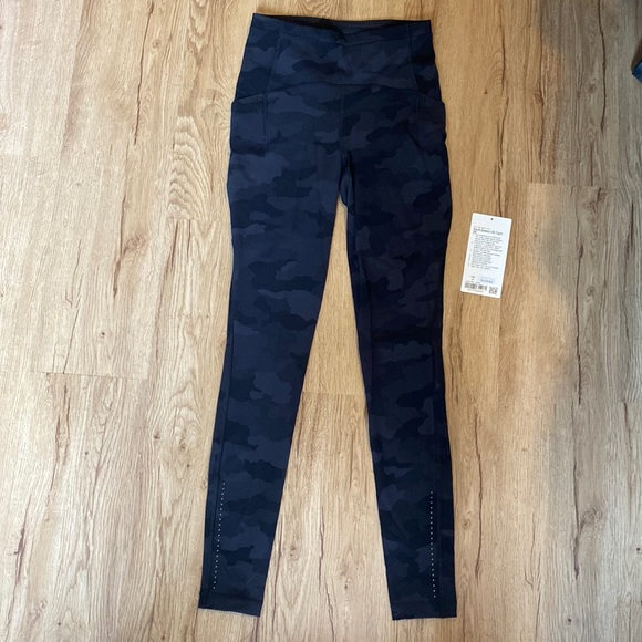 lululemon athletica Pants - Swift Speed HR Tight 28” size 4 Heritage 365 Camo Deep Coal Multi